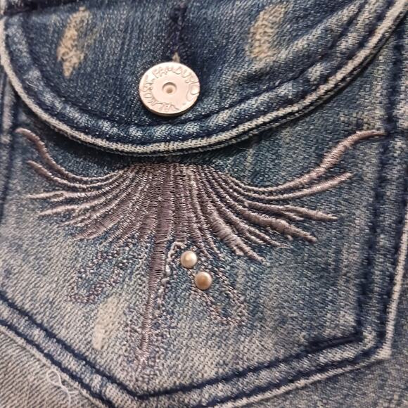 Almost Famous Distressed Jeans Sz 7 Blue Acid Wash Blue Embroidered Pockets Boho - Picture 14 of 16